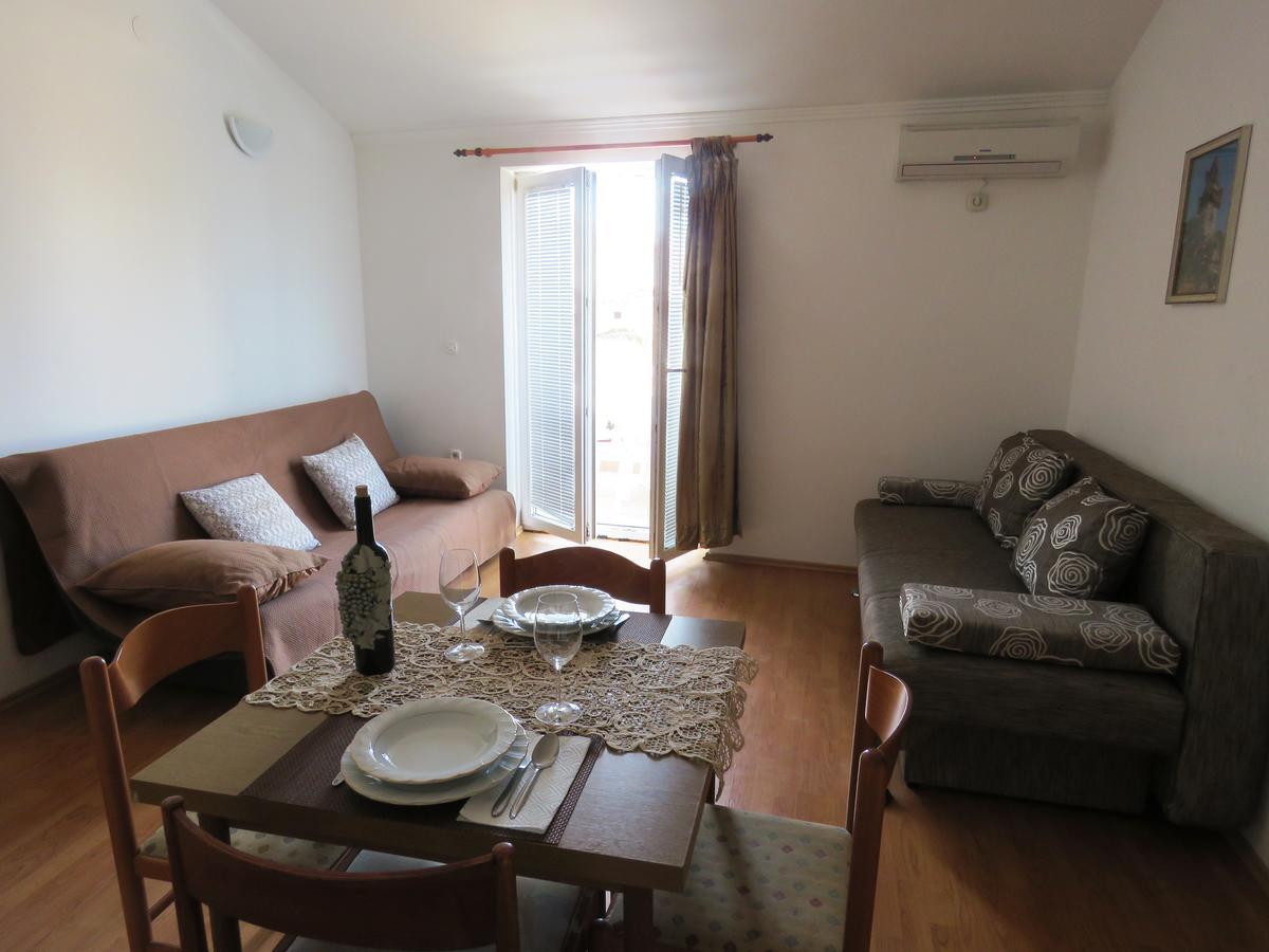 Apartments Palma Novalja Habitación foto